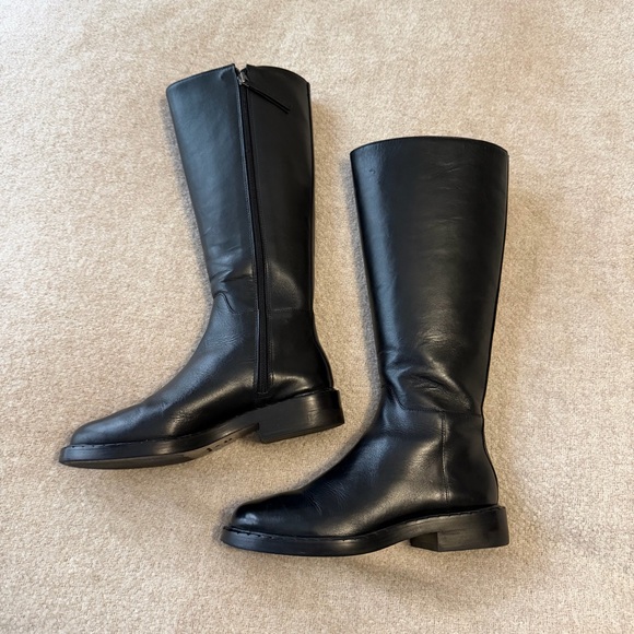 Sold - Picture 1 of 12